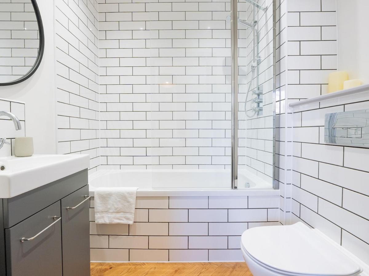 Pass The Keys Stunning 2 Bed Retreat In The Heart Of Bath Apartment Exterior photo