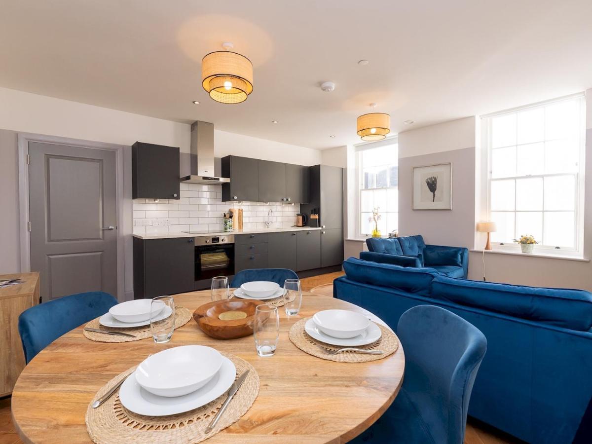 Pass The Keys Stunning 2 Bed Retreat In The Heart Of Bath Apartment Exterior photo