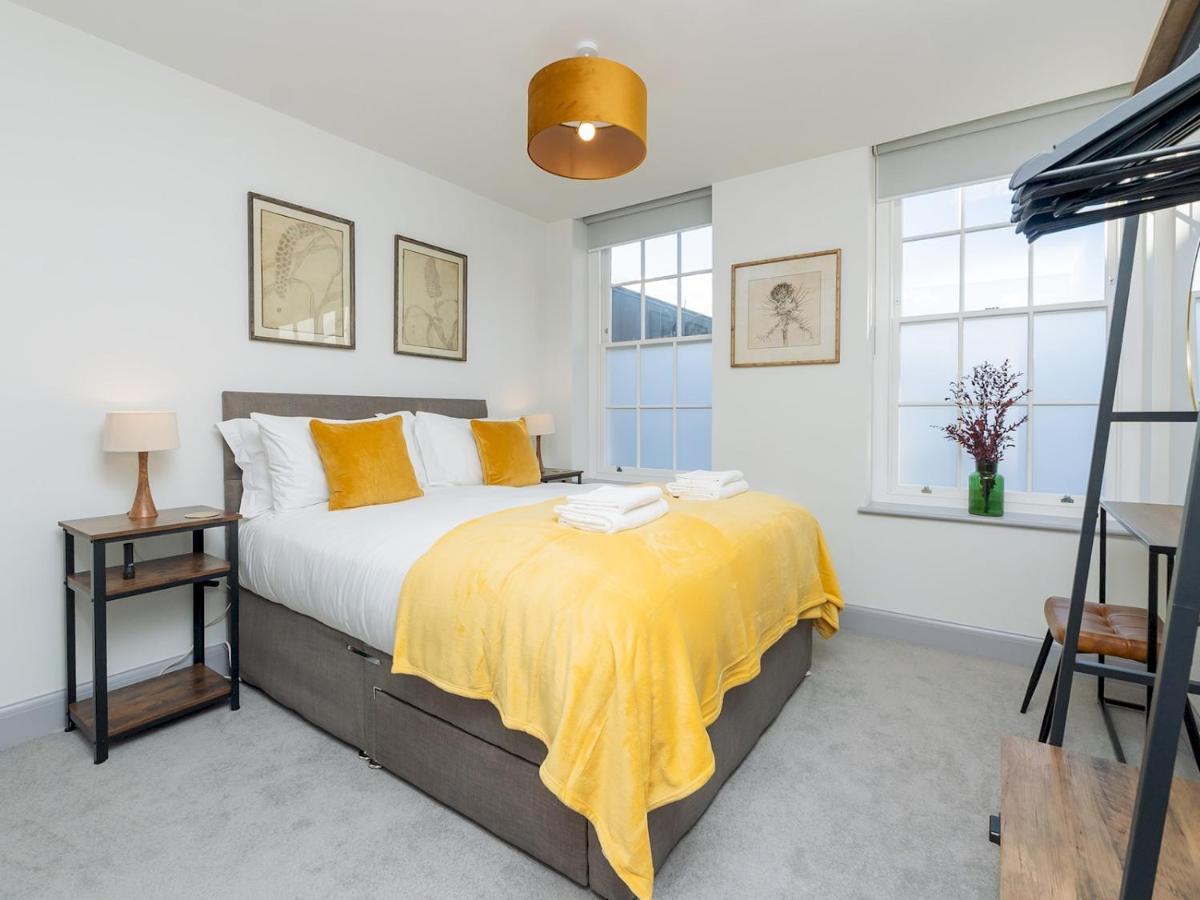 Pass The Keys Stunning 2 Bed Retreat In The Heart Of Bath Apartment Exterior photo