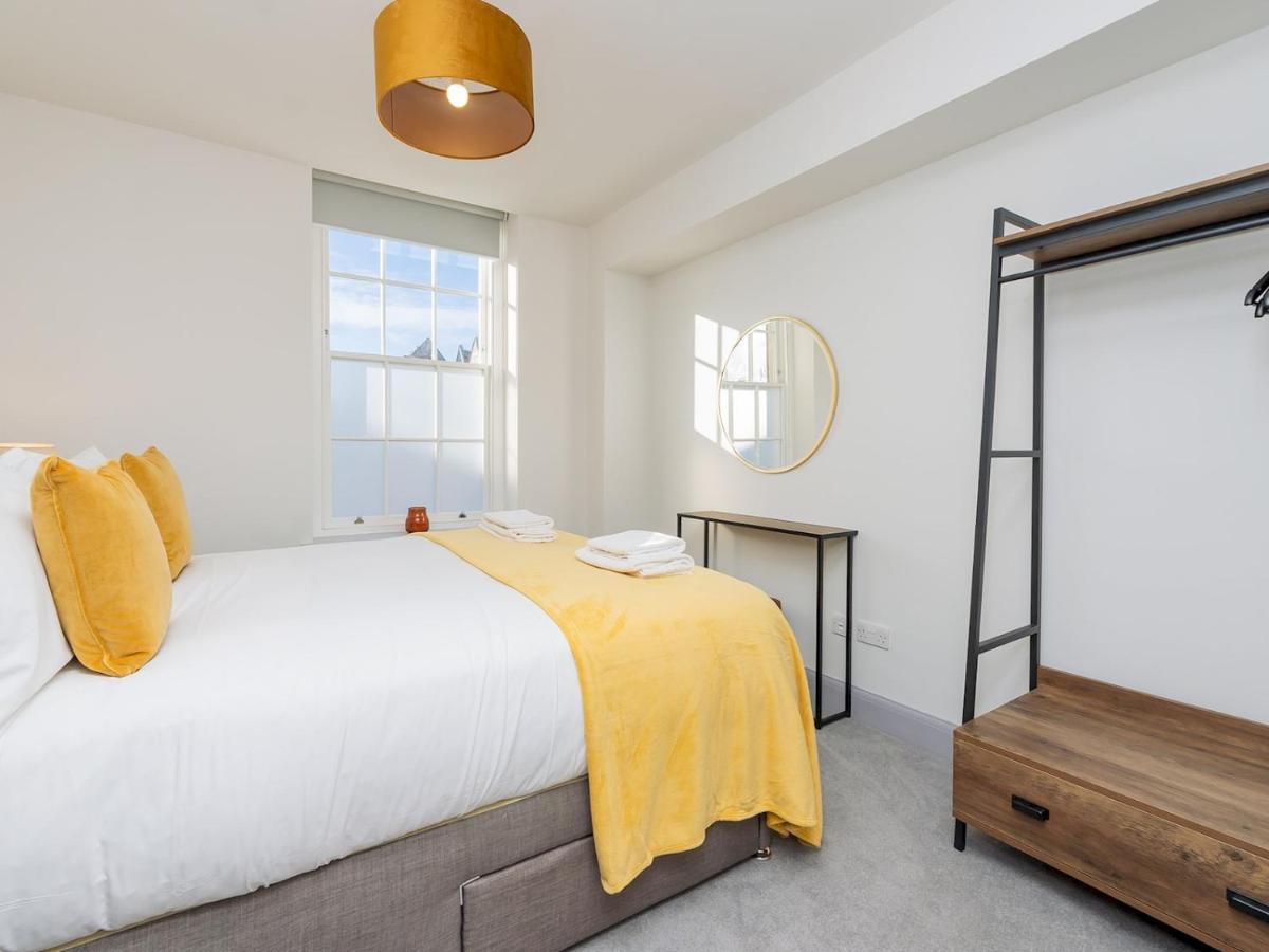 Pass The Keys Stunning 2 Bed Retreat In The Heart Of Bath Apartment Exterior photo